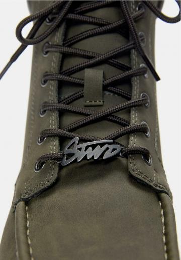 Ботинки на шнуровке