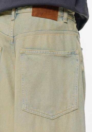 Свободные джинсы