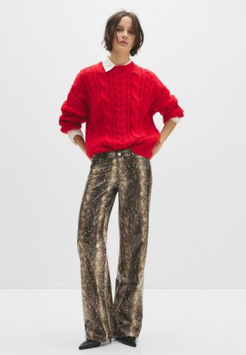 Прямые джинсы