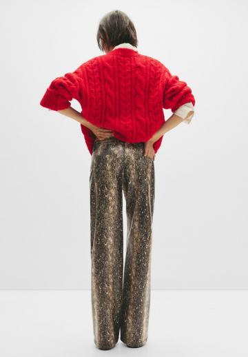 Прямые джинсы