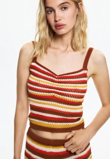 Топ на бретельках