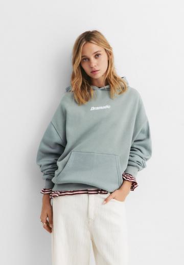 Пуловер с капюшоном