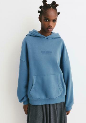 Пуловер с капюшоном