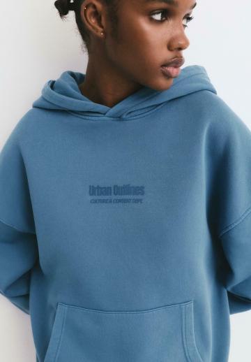 Пуловер с капюшоном