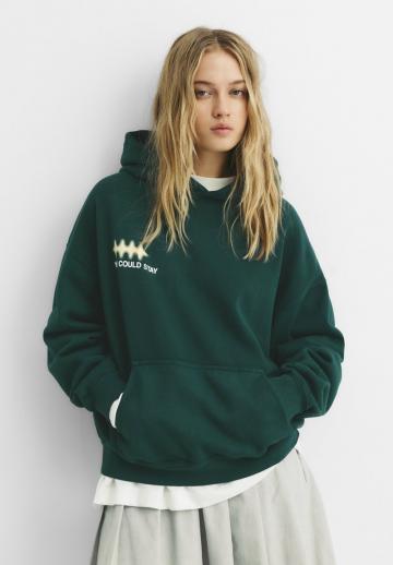 Пуловер с капюшоном