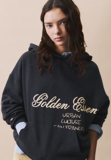 Пуловер с капюшоном