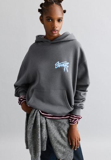 Пуловер с капюшоном