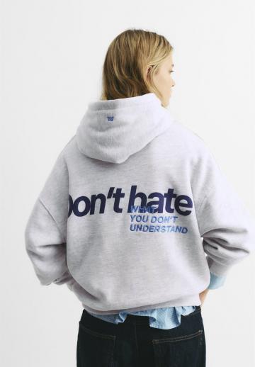 Пуловер с капюшоном