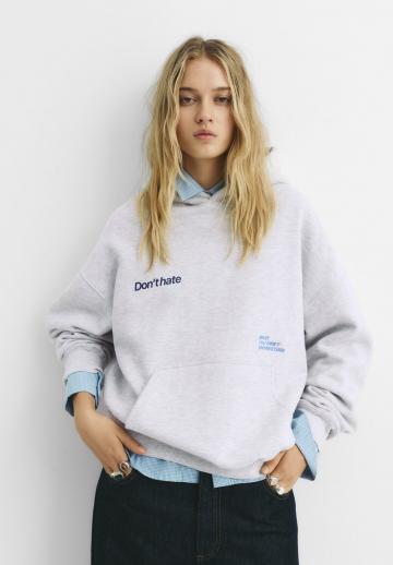 Пуловер с капюшоном