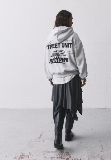 Пуловер с капюшоном