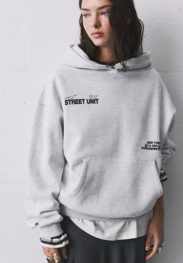 Пуловер с капюшоном