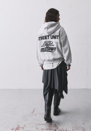 Пуловер с капюшоном