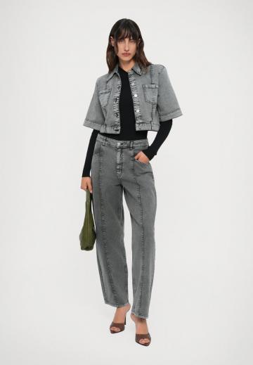 Джинсовая жилетка