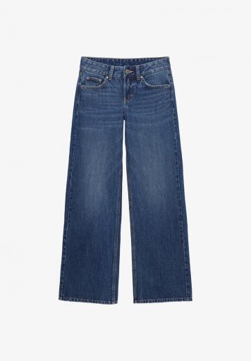 Прямые джинсы