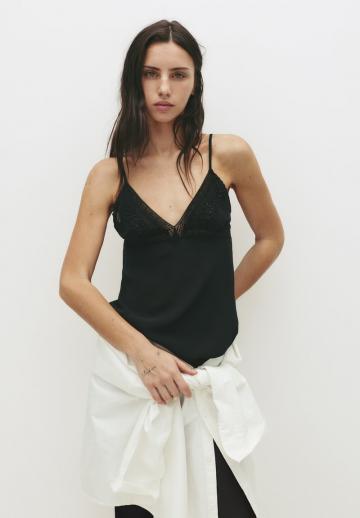 Топ на бретельках