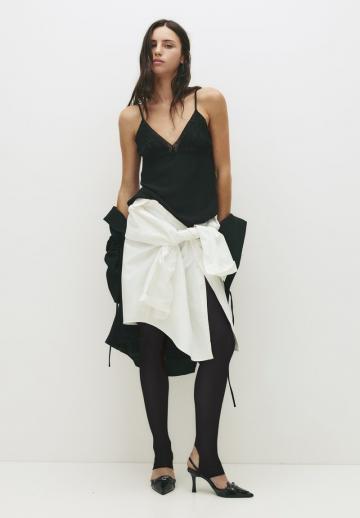 Топ на бретельках