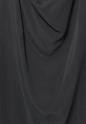 Блузка без рукавов