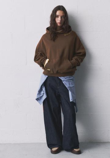 Пуловер с капюшоном