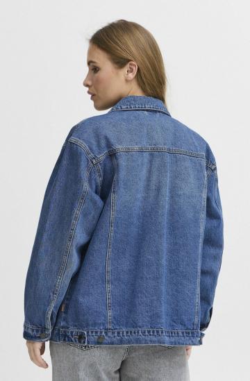 Джинсовая куртка
