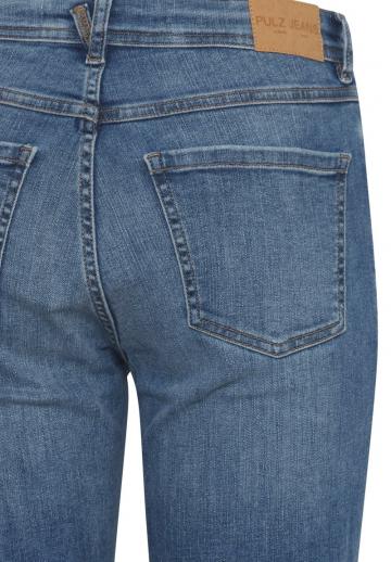 Короткие джинсы