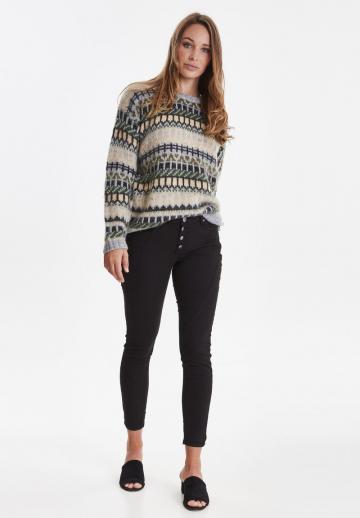 Короткие джинсы