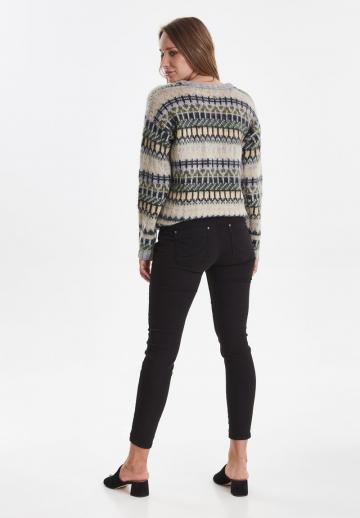 Короткие джинсы