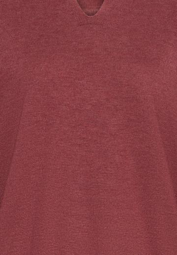 Пуловер с вырезом V