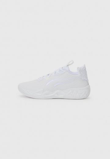 Баскетбольные кроссовки