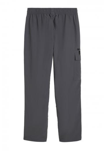 Брюки с накладными карманами