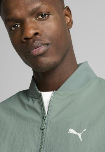 Спортивная куртка