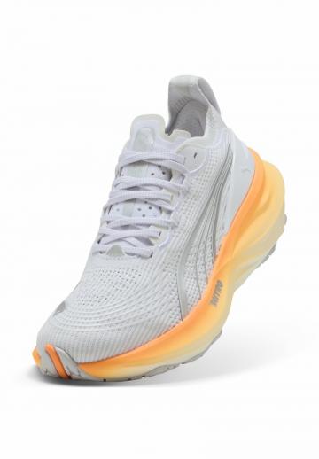 Беговые кроссовки