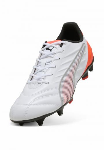 Футбольные бутсы