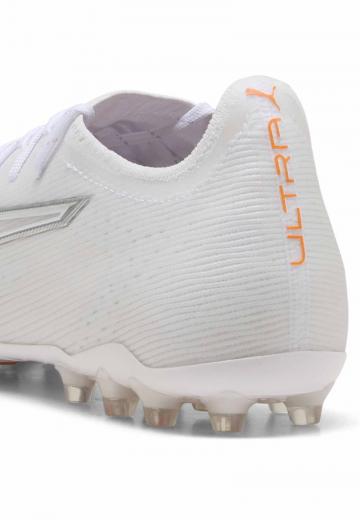 Футбольные бутсы