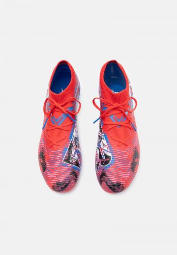 Футбольные бутсы