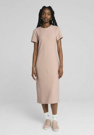 Вязаное платье