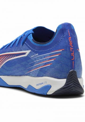 Футбольные бутсы