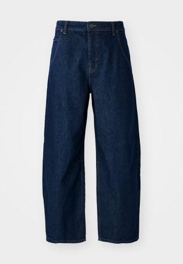 Свободные джинсы