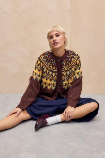 Жаккардовая вязаная кофта