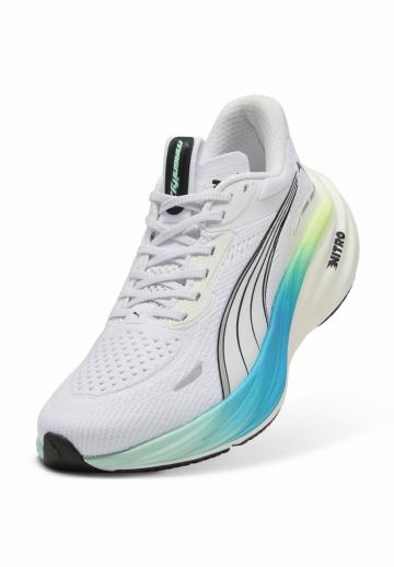 Беговые кроссовки