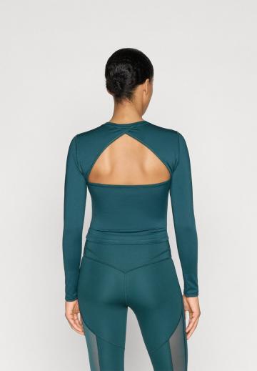 Спортивная майка