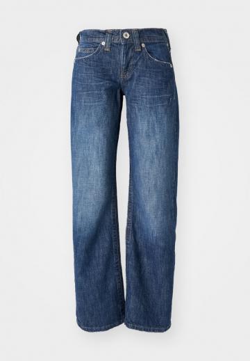 Клешеные джинсы