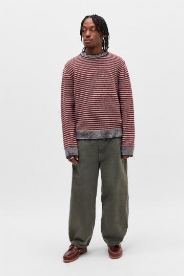 Пуловер в полоску