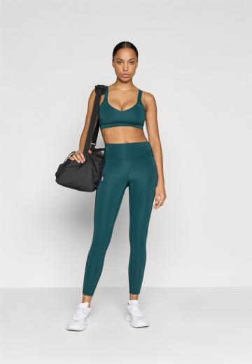 Спортивный бюстгальтер