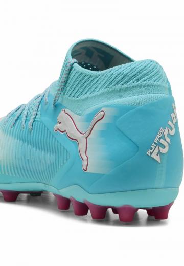 Футбольные бутсы