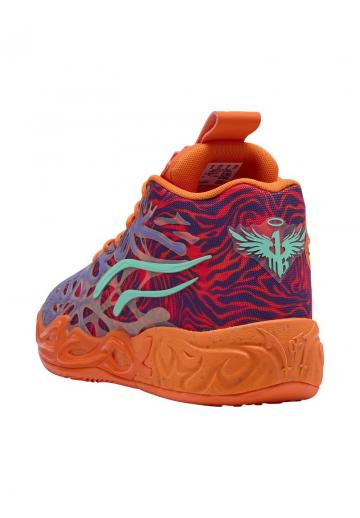 Футбольные бутсы