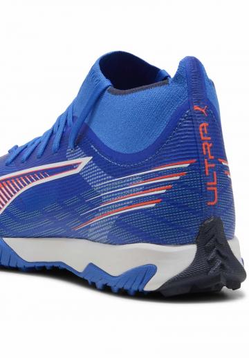 Футбольные бутсы