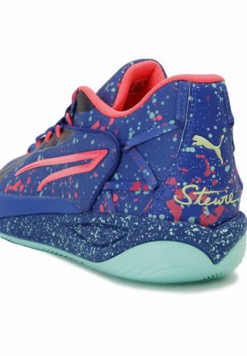 Кроссовки для зала