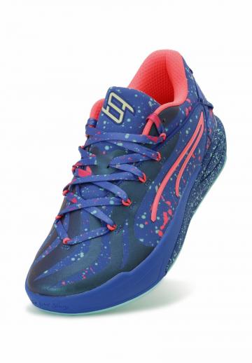 Кроссовки для зала