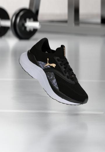 Тренировочные кроссовки