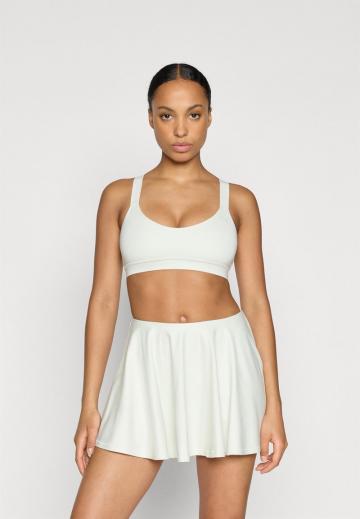 Спортивный бюстгальтер